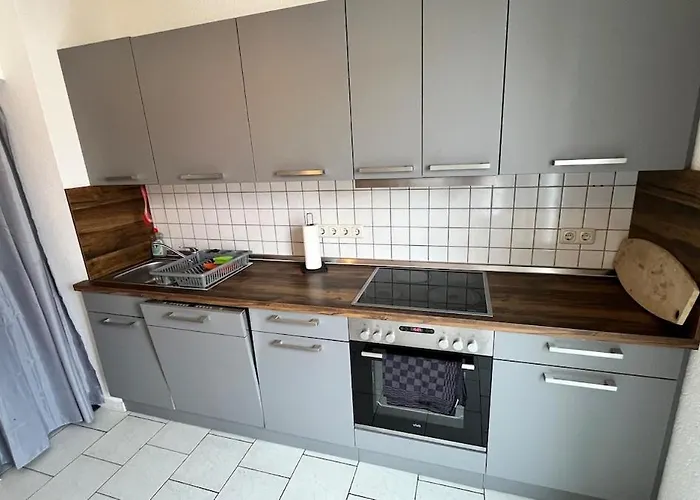 Apartment-luck Apartment *